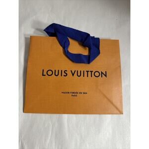 Louis‎ Vuitton Bag 6"x8" EMPTY shopping bag